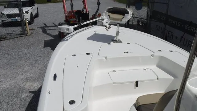 Slide: The Image of Tidewater Bay Max 2110 2018 - 6