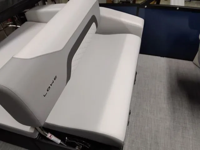 Slide: The Image of Lowe SS230DV 2026 - 10