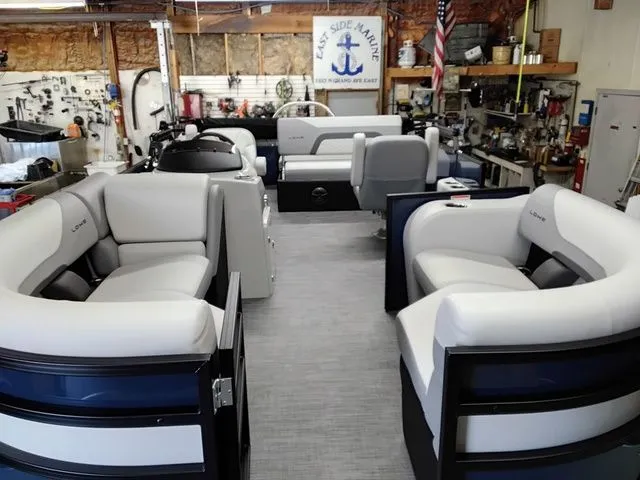 Slide: The Image of Lowe SS230DV 2026 - 3