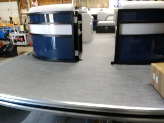 Slide: The Image of Lowe SS230DV 2026 - 4