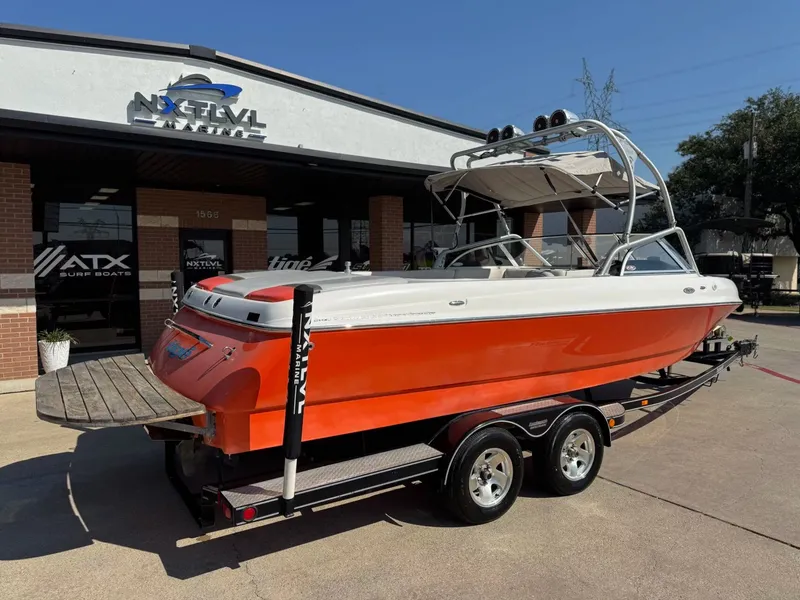 Slide: The Image of Tigé 24V 2003 - 3