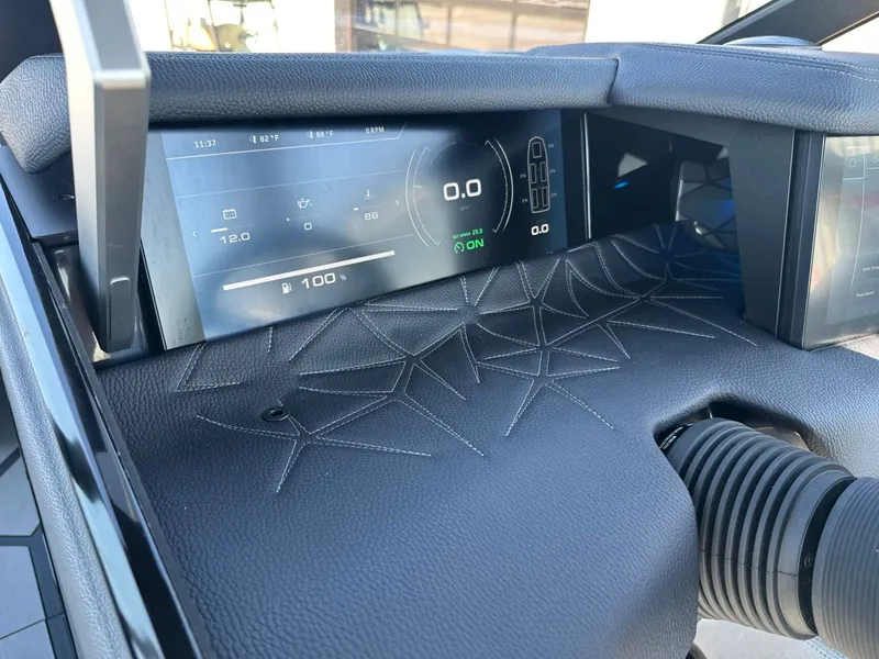 Slide: The Image of Nautique Super Air Nautique G23 Paragon 2026 - 29