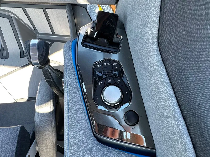 Slide: The Image of Nautique Super Air Nautique G23 Paragon 2026 - 32