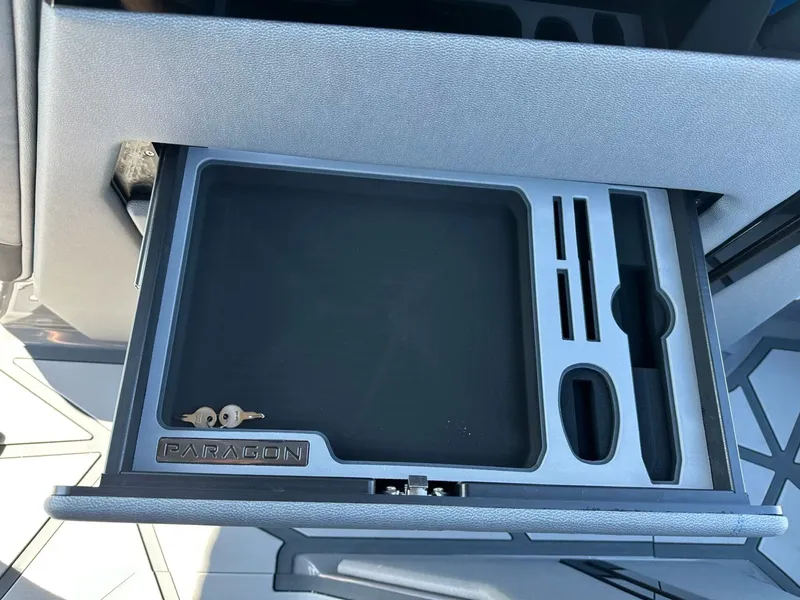 Slide: The Image of Nautique Super Air Nautique G23 Paragon 2026 - 40