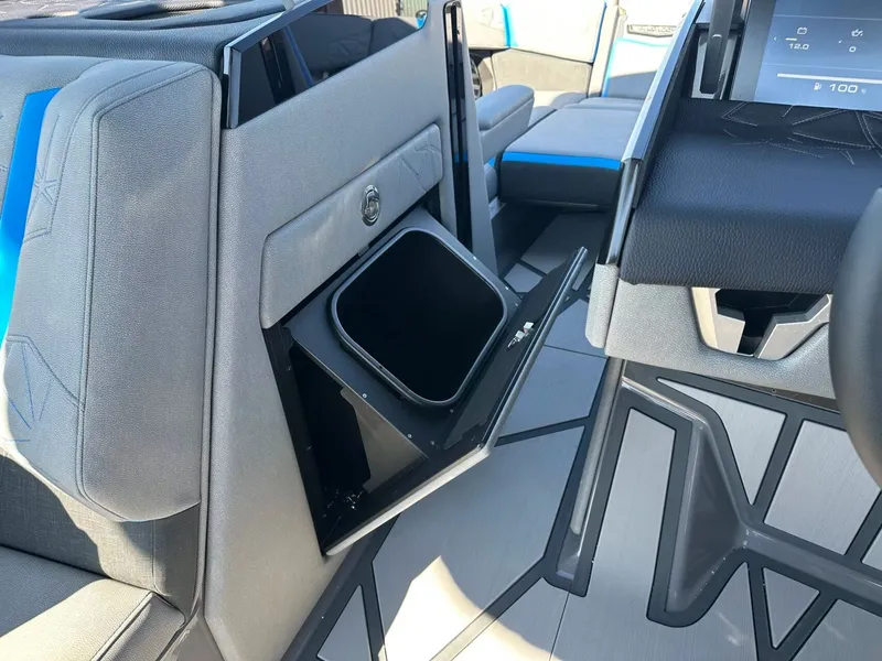 Slide: The Image of Nautique Super Air Nautique G23 Paragon 2026 - 41