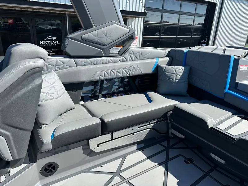 Slide: The Image of Nautique Super Air Nautique G23 Paragon 2026 - 49