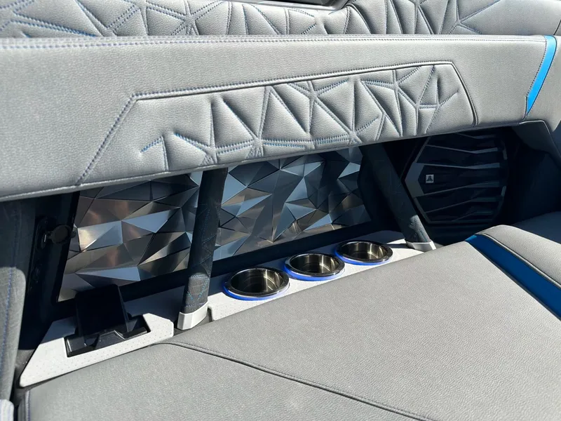 Slide: The Image of Nautique Super Air Nautique G23 Paragon 2026 - 51