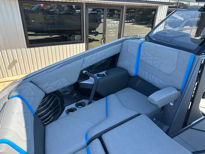 Slide: The Image of Nautique Super Air Nautique G23 Paragon 2026 - 61