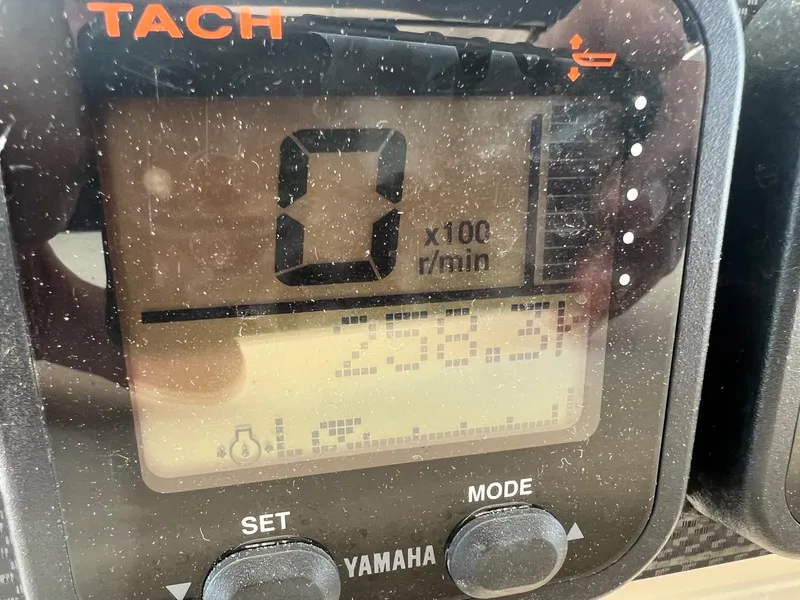 Slide: The Image of Yamaha tachometer display on 2006 Grady-White Express 360 boat, showing 0 RPM. - 20