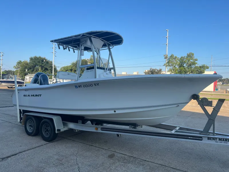 Slide: The Image of Sea Hunt 210 Triton 2016 - 4