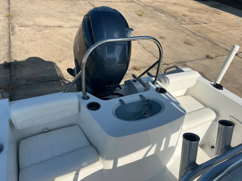 Slide: The Image of Sea Hunt 210 Triton 2016 - 6