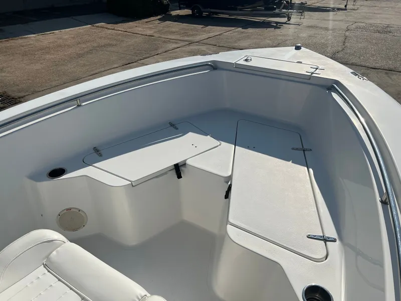 Slide: The Image of Sea Hunt 210 Triton 2016 - 9