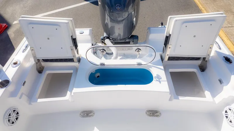 Slide: The Image of Tidewater 2110 Bay Max 2026 - 8