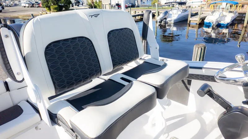 Slide: The Image of Tidewater 210 LXF 2026 - 15