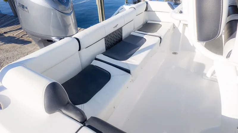 Slide: The Image of Tidewater 210 LXF 2026 - 7