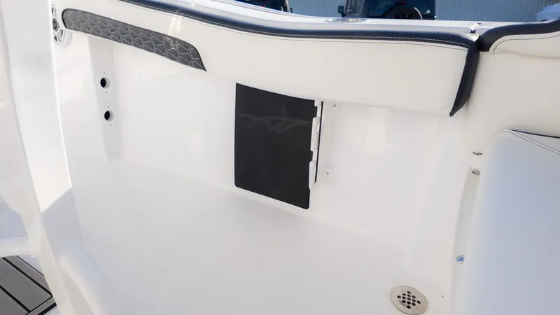 Slide: The Image of Tidewater 210 LXF 2026 - 9