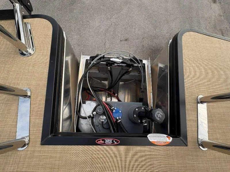 Slide: The Image of Harris CRUISER 230 SL 2026 - 40