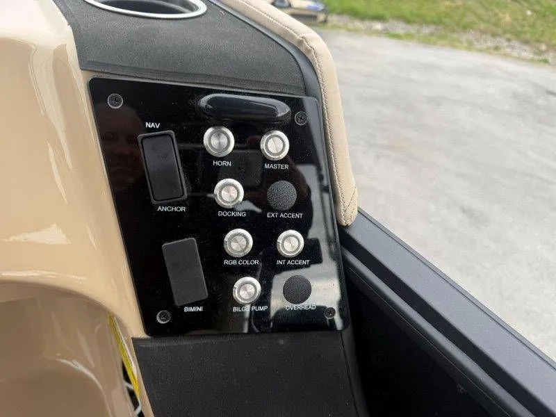 Slide: The Image of Harris Sunliner Sport 230 SLDH 2026 - 19