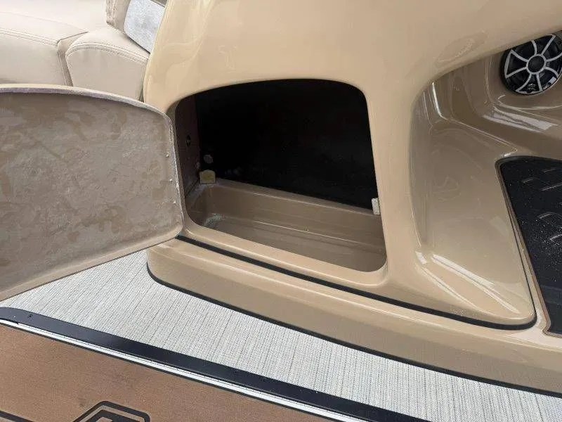 Slide: The Image of Harris Sunliner Sport 230 SLDH 2026 - 42