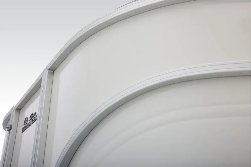 Slide: The Image of Sun Tracker Party Barge 22 XP3 2026 - 20