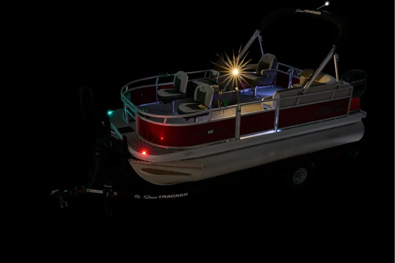 Slide: The Image of 2026 Sun Tracker Bass Buggy 16 XL Select - Exterior lighting - 54