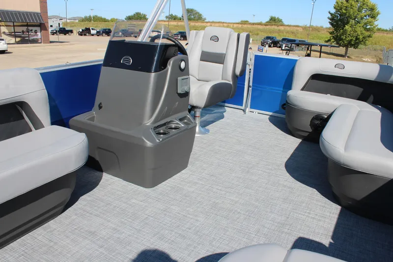 Slide: The Image of Sun Tracker Party Barge 16 DLX 2026 - 21