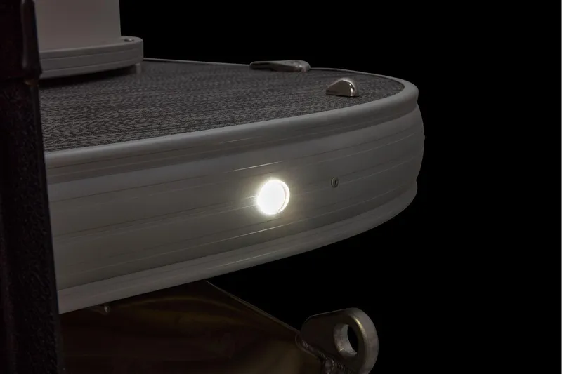 Slide: The Image of Sun Tracker Party Barge 22 XP3 2026 - 17