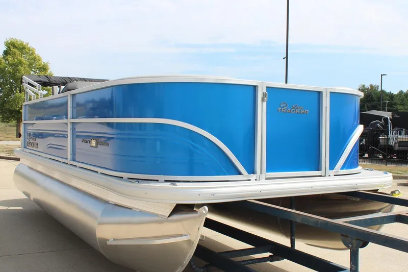 Slide: The Image of Sun Tracker Party Barge 18 DLX 2026 - 2