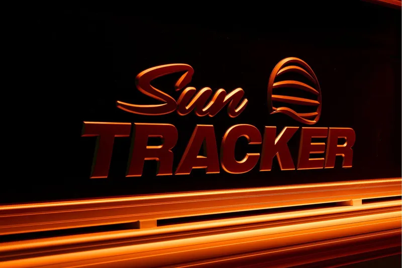 Slide: The Image of Sun Tracker SportFish 20 DLX 2026 - 71