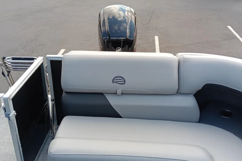 Slide: The Image of 2026 Sun Tracker Party Barge 20 DLX pontoon boat with comfortable seating and sleek design. - 4