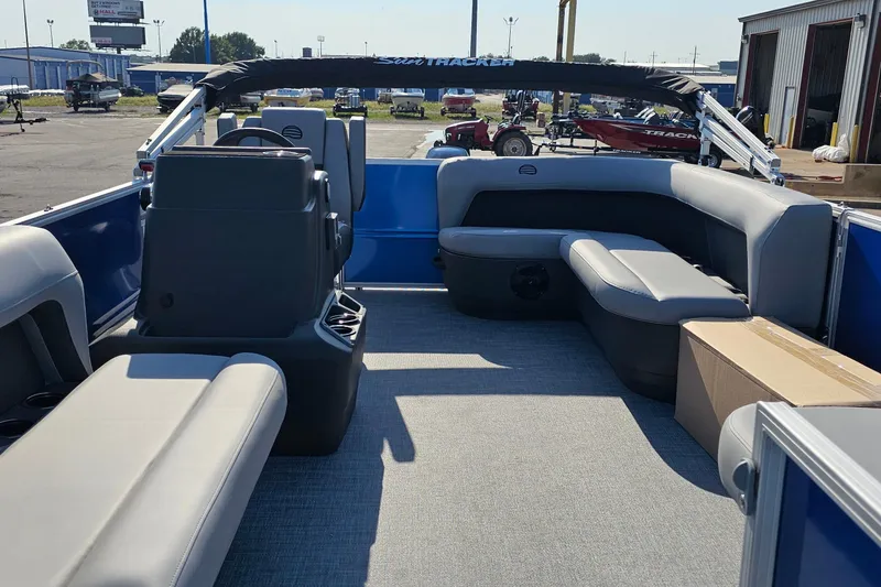 Slide: The Image of Sun Tracker Party Barge 16 DLX 2026 - 5