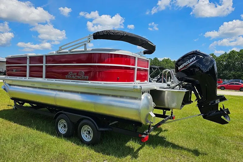 Slide: The Image of Sun Tracker Party Barge 20 DLX 2026 - 3