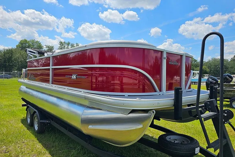 Slide: The Image of Sun Tracker Party Barge 20 DLX 2026 - 5