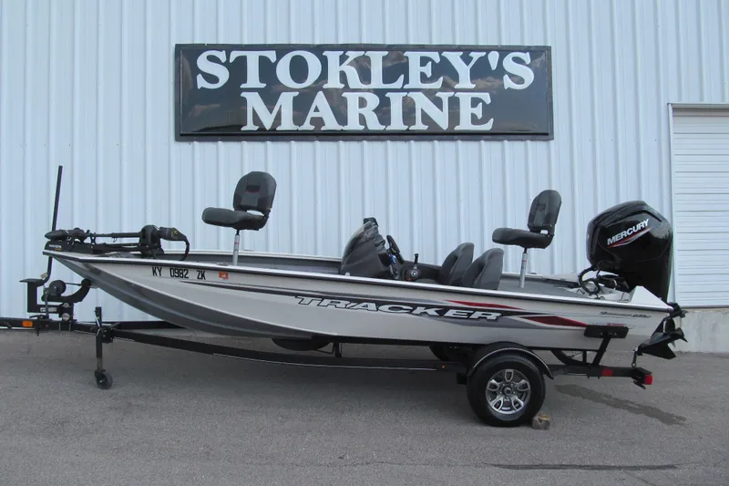 The Image of 2023 Tracker Pro Team 175 TXW Tournament Edition boat at Stokley's Marine. - 1