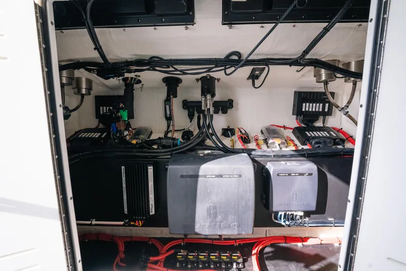 Slide: The Image of 2023 Front Runner 39 Center Console electrical system with wiring and components. - 29