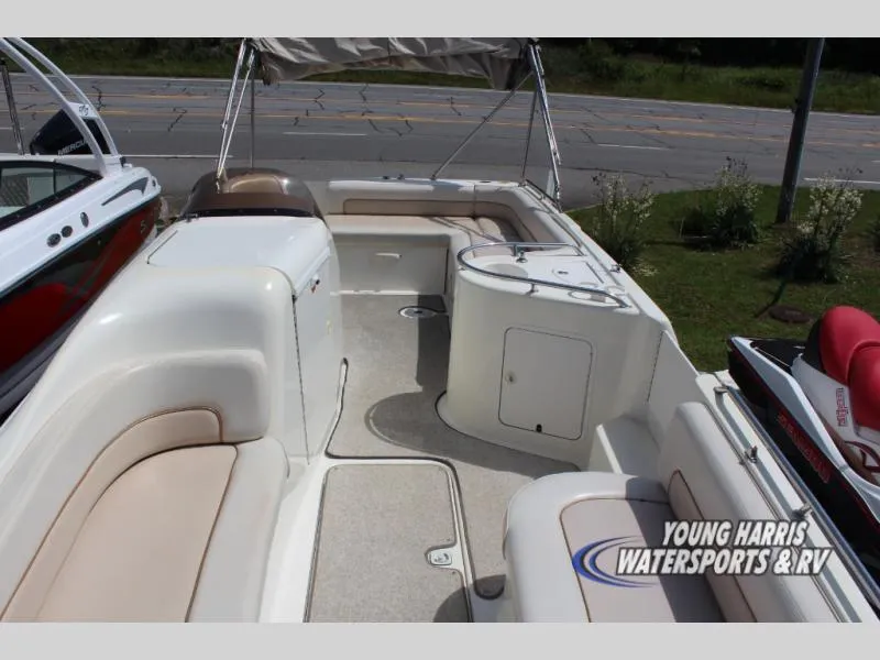 Slide: The Image of Sea Ray 240 Sundeck 1997 - 5