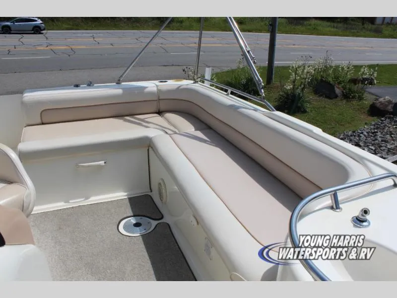 Slide: The Image of Sea Ray 240 Sundeck 1997 - 7
