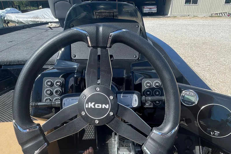 Slide: The Image of Steering wheel of 2026 iKon VLE20 boat with control panel and dashboard. - 7