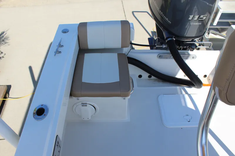 Slide: The Image of Parker 1801 Center Console 2019 - 10