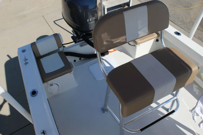 Slide: The Image of Parker 1801 Center Console 2019 - 13