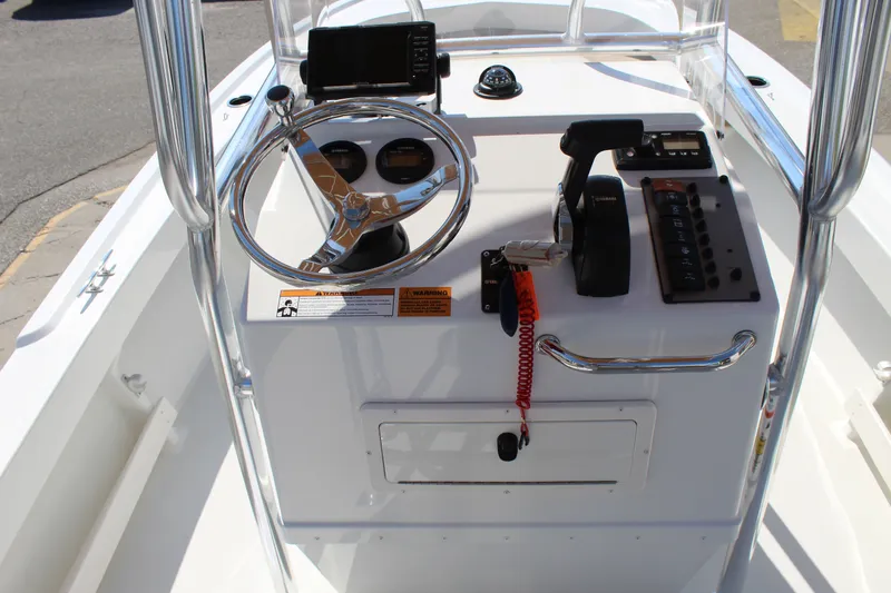 Slide: The Image of Parker 1801 Center Console 2019 - 14