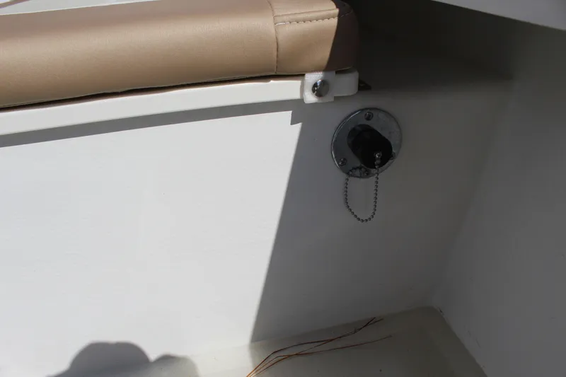 Slide: The Image of Parker 1801 Center Console 2019 - 27