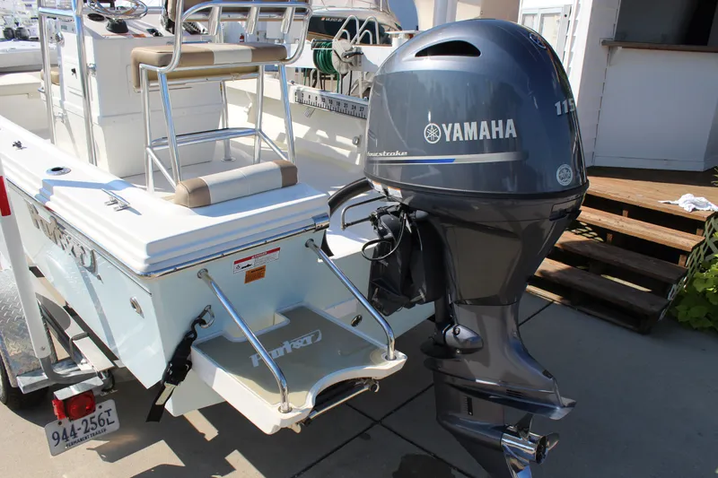 Slide: The Image of Parker 1801 Center Console 2019 - 8