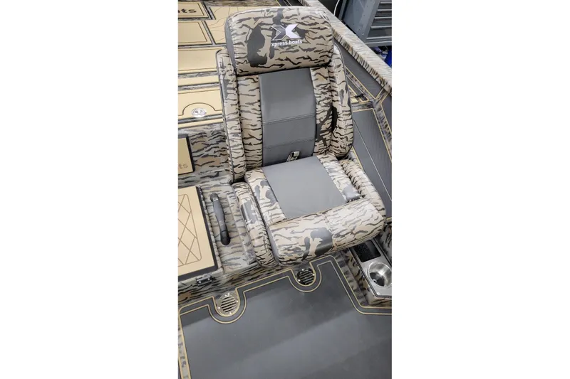 Slide: The Image of Camouflage seat in 2026 Xpress X19 Pro boat, featuring modern design and comfort. - 8