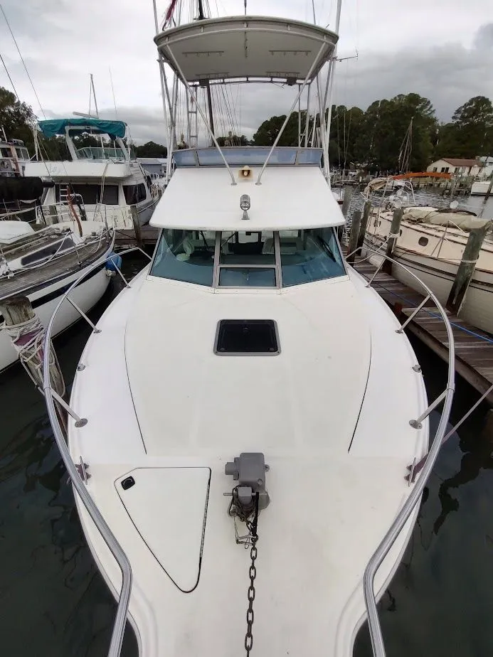 Slide: The Image of Sea Ray 310 Sport Bridge 1992 - 13