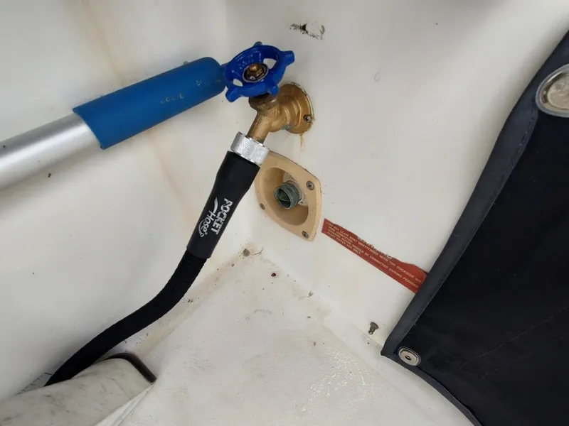 Slide: The Image of Sea Ray 310 Sport Bridge 1992 - 26