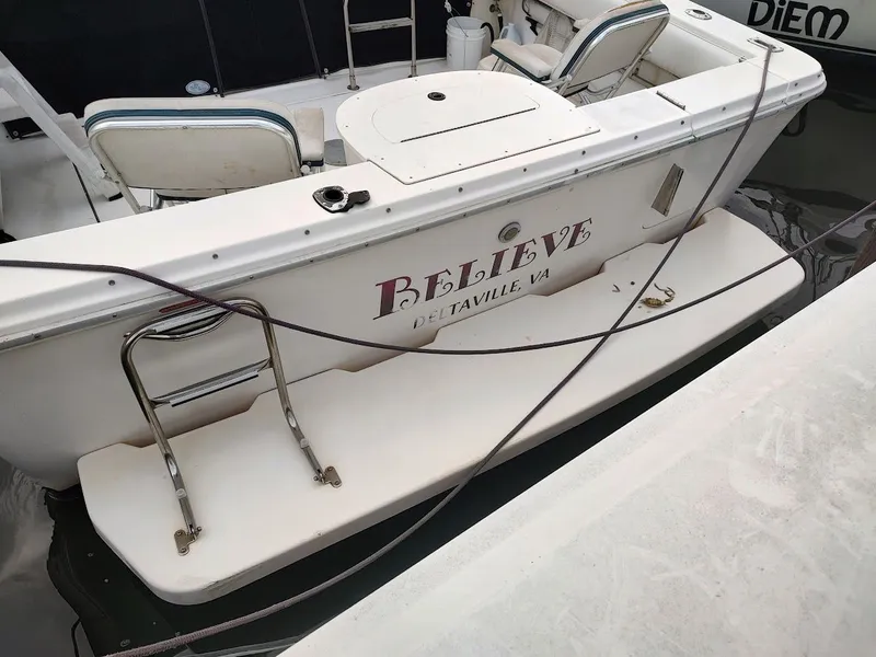 Slide: The Image of Sea Ray 310 Sport Bridge 1992 - 6