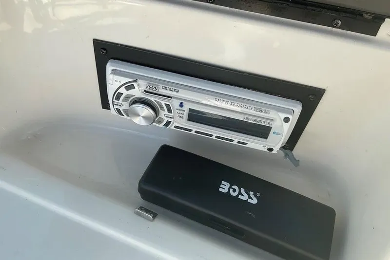 Slide: The Image of 2009 Monterey 180 FS boat with Boss audio system installed. - 15