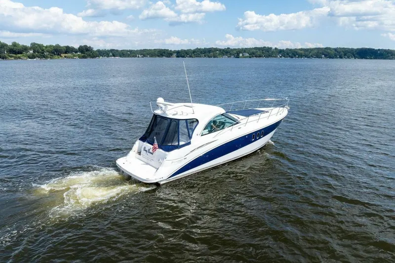 Slide: The Image of 2007 Cruisers 390 Express Cruiser 'Bay Burns' - 49