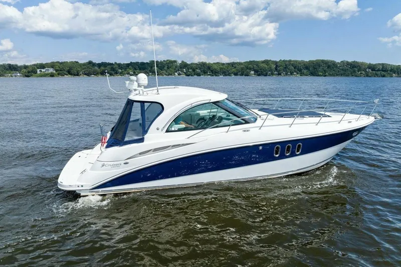 Slide: The Image of 2007 Cruisers 390 Express Cruiser 'Bay Burns' - 64